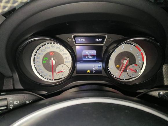 [苏州·苏E] 二手奔驰奔驰GLA2016款 GLA 200 时尚型