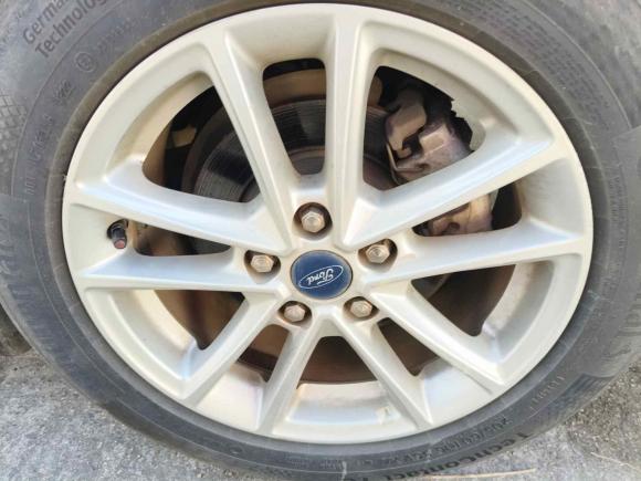 [上海·沪C] 二手福特福克斯2017款 三厢 EcoBoost 125 自动超能风尚型智行版