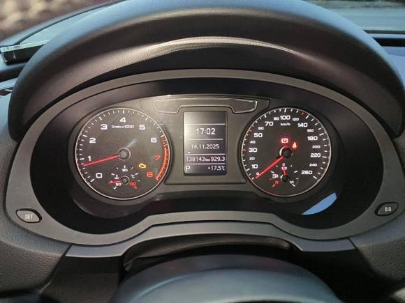 [济南·鲁A] 二手奥迪奥迪Q32017款 35 TFSI 时尚型