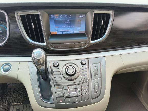 [上海·沪G] 二手别克别克GL82013款 3.0L XT豪华商务旗舰版