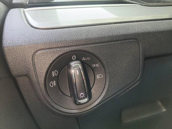 [西安·陕A] 二手大众凌渡2015款 330TSI DSG豪华版