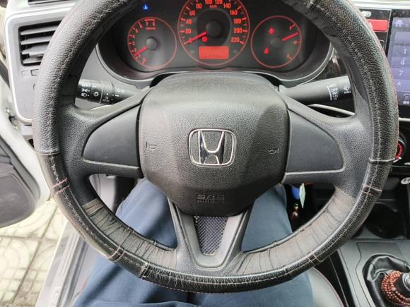 [南京·苏A] 二手本田锋范2015款 1.5L 手动进取版