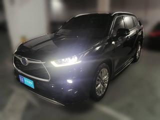 丰田汉兰达2022款 双擎 2.5L 两驱尊贵版 7座