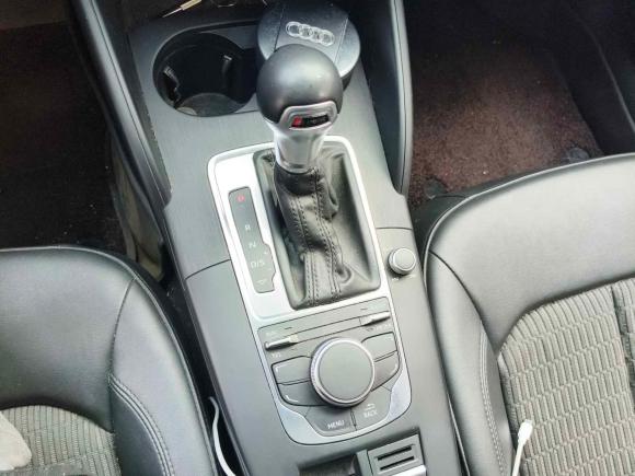 [义乌·浙G] 二手奥迪奥迪A32014款 Limousine 40 TFSI S line 舒适型