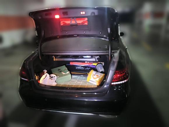 [无锡·苏B] 二手奔驰奔驰E级2015款 E 320 L 豪华型 4MATIC