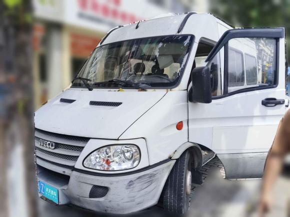 依維柯依維柯褒迪2012款 2.5T-A32 基本型「杭州二手車」「天天拍車」