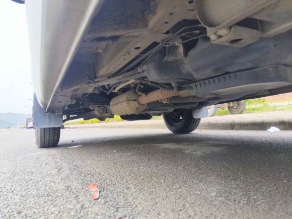 [宁波·浙B] 二手上汽大通MAXUS新途V802021款 2.0T 手动经典傲运通短轴中顶5/6座