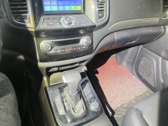 [青岛·鲁B] 二手福田萨瓦纳2017款 2.0T 自动四驱汽油旗舰版5座