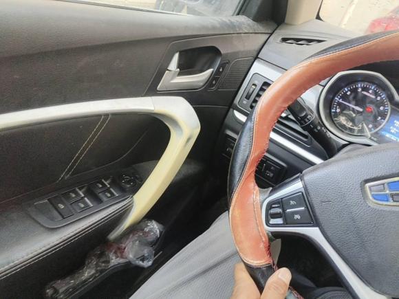 [义乌·浙G] 二手吉利汽车帝豪2017款 三厢百万款 1.5L CVT向上版