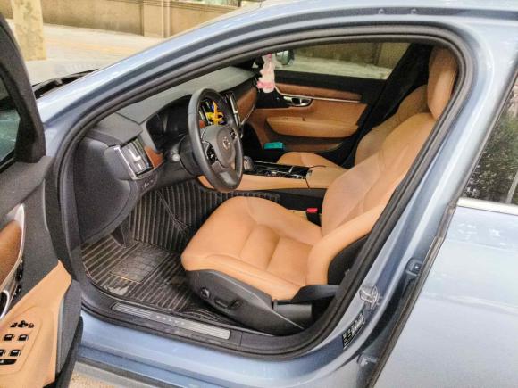 [武汉·鄂A] 二手沃尔沃沃尔沃S90插电式混动2020款 T8 E驱混动 智逸豪华版