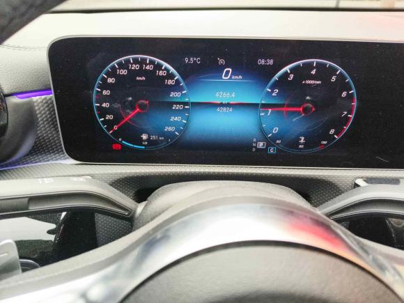 [上海·沪D] 二手奔驰奔驰A级2020款 A 200 L 运动轿车