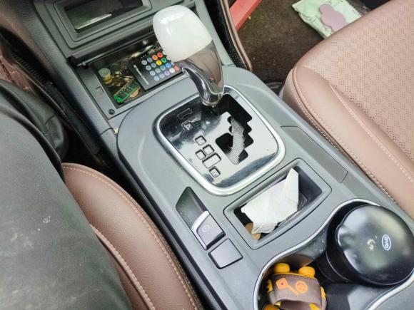 [上海·沪C] 二手比亚迪比亚迪S72017款 2.0T 自动尊贵型