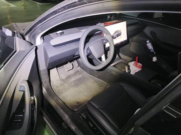 [上海·沪A] 二手特斯拉Model 32023款 后轮驱动版