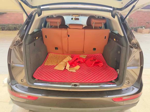 [无锡·沪C] 二手奥迪奥迪Q52017款 40 TFSI 进取型