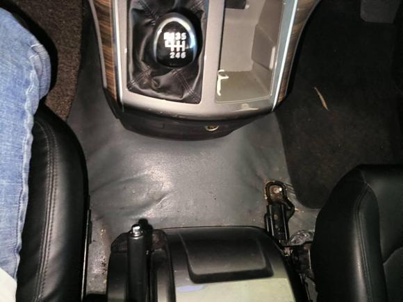 [上海·沪A] 二手东风风行菱智PLUS2021款 2.0L 手动舒适型 7座