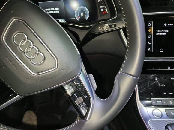 [上海·沪M] 二手奥迪奥迪A6L2020款 45 TFSI quattro 臻选动感型