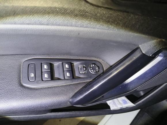 [武汉·鄂A] 二手标致标致4082014款 1.8L 自动豪华版