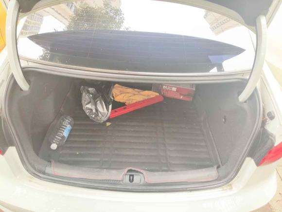 [苏州·苏E] 二手奥迪奥迪A32016款 Limousine 35 TFSI 领英型