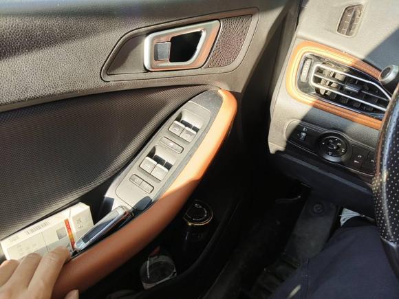 [温州·浙C] 二手奇瑞瑞虎72016款 1.5T 手动耀目版