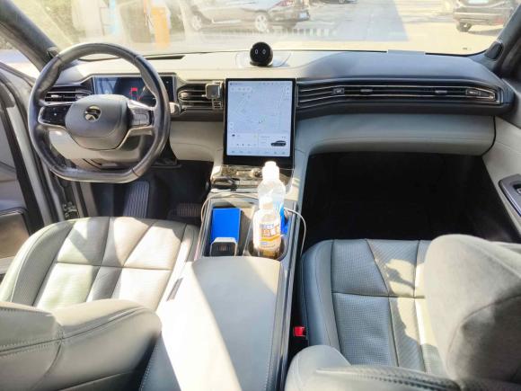 [上海·沪A] 二手蔚来蔚来ES82020款 415KM 六座版