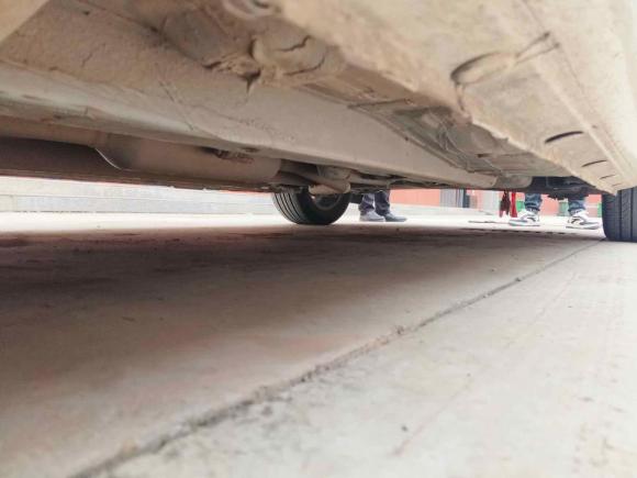 [西安·陕A] 二手长安逸动2015款 1.6L 手动豪华型 国V