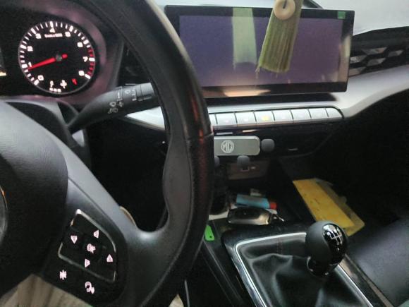 [嘉兴·浙F] 二手名爵MG52022款 180DVVT 手动青春豪华版