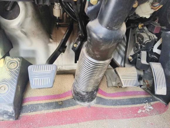 [西安·陕U] 二手长安跨越跨越者D52021款 2.0L CNG舒适版单排栏板双后轮3700mm货箱LJ481QS6