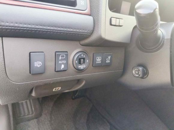 [武汉·鄂A] 二手丰田皇冠2010款 3.0L Royal Saloon VIP