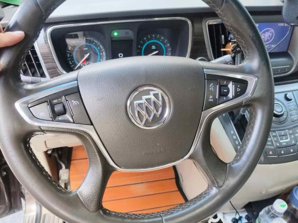 [武汉·鄂A] 二手别克别克GL82011款 3.0L GT豪华商务豪雅版