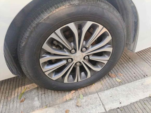 [台州·浙B] 二手别克别克GL82021款 陆上公务舱 652T 舒适型