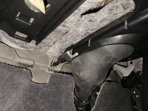 [深圳·粤B] 二手奥迪奥迪A4L2018款 30周年年型 40 TFSI 时尚型