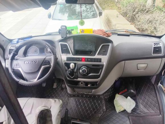 [宁波·沪C] 二手依维柯依维柯褒迪2014款 3.0TA42 17座F1C