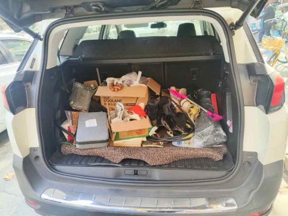 [南京·苏A] 二手标致标致50082017款 380THP 7座豪华版