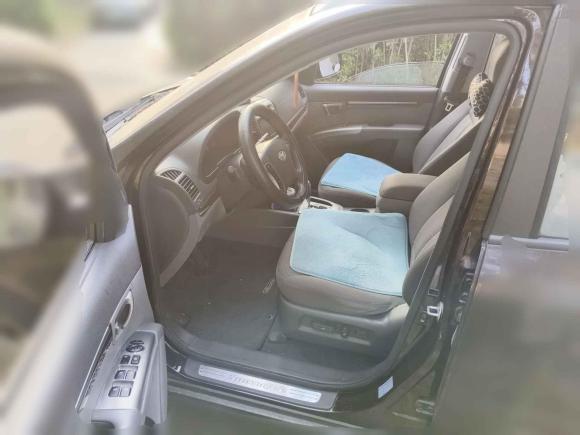 [上海·沪C] 二手现代胜达经典2010款 2.4 舒适版 七座四驱