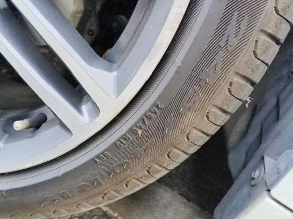 [武汉·鄂A] 二手宝马宝马5系2018款 530Li 领先型 M运动套装