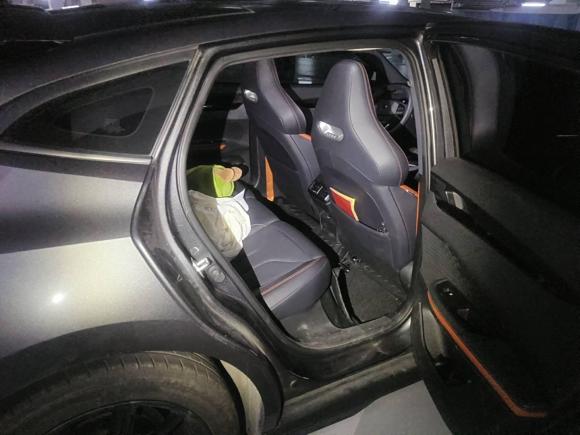 [宁波·陕U] 二手长安长安UNI-V2023款 1.5T 尊贵型