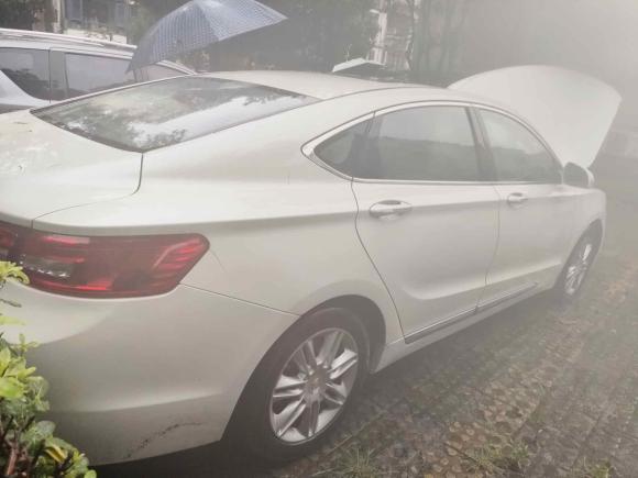 [苏州·苏E] 二手吉利汽车博瑞2015款 2.4L 舒适型