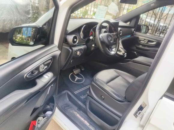 [深圳·粤L] 二手奔驰奔驰V级2018款 V 260 AMG 运动版 国VI