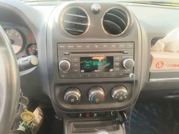 [上海·皖M] 二手Jeep指南者2012款 2.0L 两驱运动版