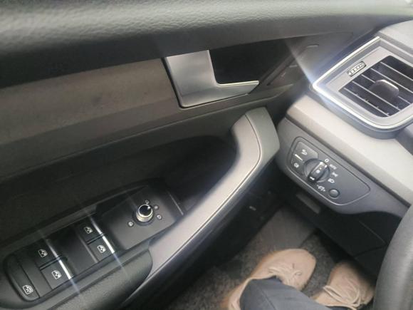 [上海·沪F] 二手奥迪奥迪Q5L2018款 40 TFSI 荣享进取型 国VI