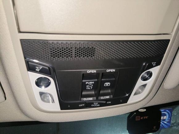 [武汉·鄂A] 二手本田冠道2017款 240TURBO 两驱豪华版