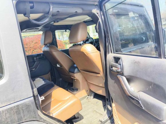 [武汉·鄂W] 二手Jeep牧马人2013款 3.6L Sahara 四门版