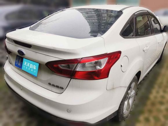 [武汉·鄂A] 二手福特福克斯2012款 三厢 1.6L 自动风尚型