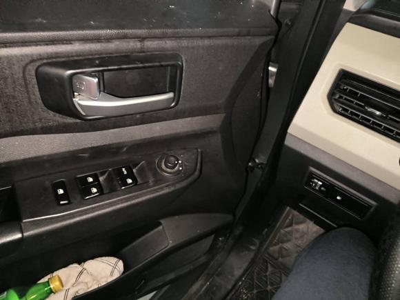 [上海·豫S] 二手五菱汽车五菱宏光PLUS2019款 1.5T 手动豪华型 7座