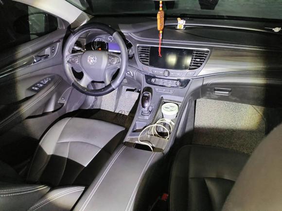 [济南·鲁A] 二手别克君越2022款 652T 豪华型