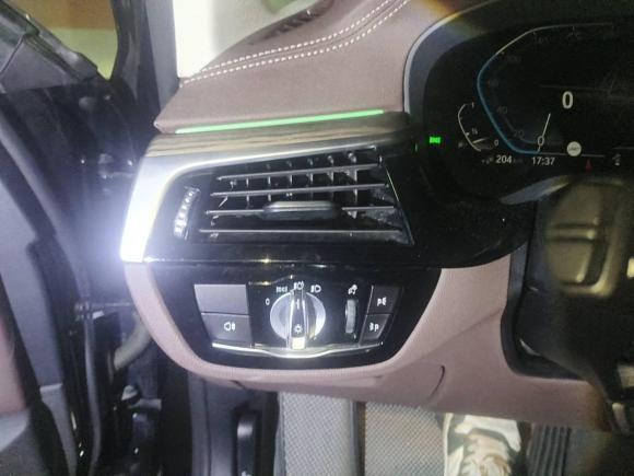 [深圳·粤B] 二手宝马宝马5系新能源2020款 里程升级版 530Le 先锋版