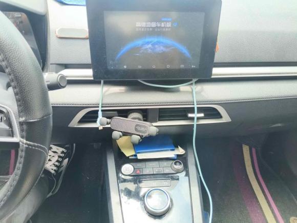 [上海·沪A] 二手比亚迪比亚迪e32020款 400出行版