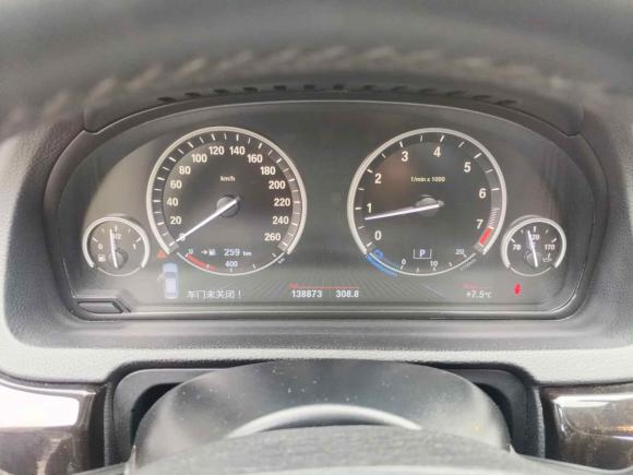 [南京·苏A] 二手宝马宝马5系GT2015款 528i 领先型