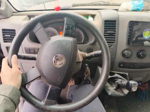 [义乌·浙G] 二手东风御风御风2016款 2.5T领运版厢货长轴高顶国V ZD25