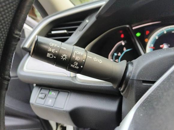 [深圳·粤B] 二手本田思域2016款 220TURBO CVT豪华版